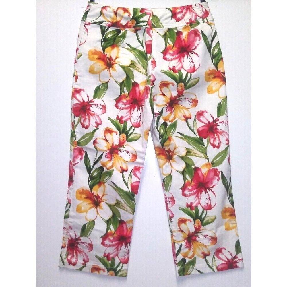 St. John Sport Pants capri Floral multicolor  sz 10 womens 29x22 straight EUC
